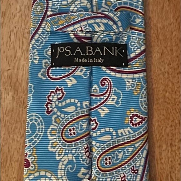 JOS A. BANK MEN’S  BLUE, BURGUNDY, YELLOW, & WHITE 100% SILK NECKTIE/PRE-OWNED - Picture 2 of 2